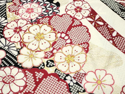 平和屋着物●豪華振袖　駒刺繍　舞花文　金彩　京都きもの友禅扱い　正絹　逸品　CABM5012gh