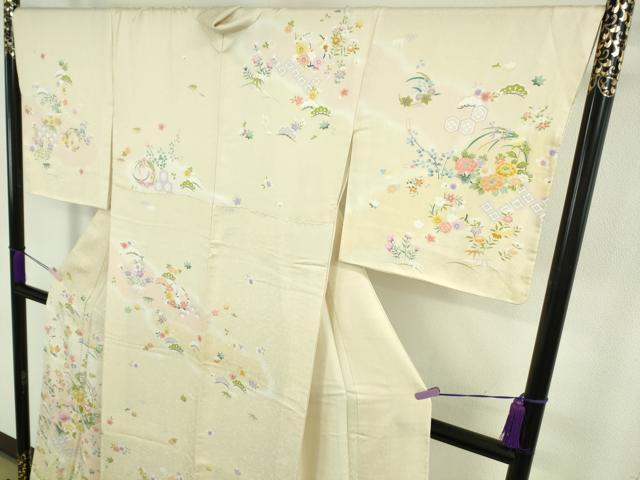 平和屋本店●極上　訪問着　駒刺繍　松竹梅　花丸文　鳥の子色地　暈し染め　反端付き　逸品　未使用　DZAB6825kh6