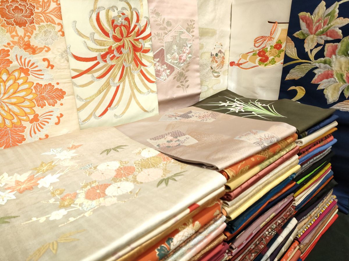 平和屋本店■名古屋帯 まとめて100点 乱菊 更紗 花柄 宝相華 手描き 駒刺繍 金銀糸 など 着用可能多数 未使用品あり 全て正絹 ppp0009