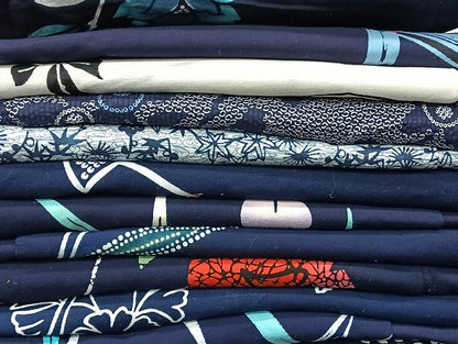 平和屋着物■浴衣 まとめて 45点 蝶 花柄 注ぎ染め 金糸 など 着用可能多数 未使用品あり mmm1580