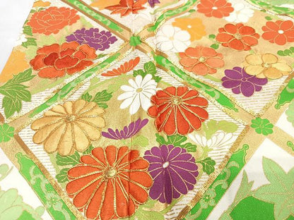 平和屋着物■豪華振袖　駒刺繍　草花文　金彩　やまと誂製　正絹　逸品　CABN2133xe