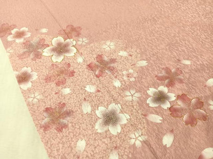 平和屋着物●豪華振袖　駒刺繍　舞桜　金彩　正絹　逸品　CABN3104vp