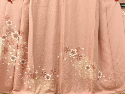 平和屋着物●豪華振袖　駒刺繍　舞桜　金彩　正絹　逸品　CABN3104vp