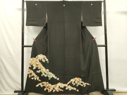 平和屋着物■豪華黒留袖　駒刺繍　草花松葉文　金銀彩　正絹　逸品　DABK9809cd