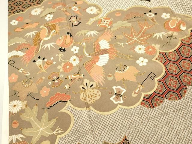 平和屋着物■豪華黒留袖　駒刺繍　雲重ね吉祥飛鶴文　宝尽くし　金彩　正絹　逸品　DABK9784cd