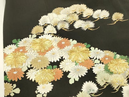 平和屋着物■豪華黒留袖　駒刺繍　草花松葉文　金銀彩　正絹　逸品　DABK9809cd