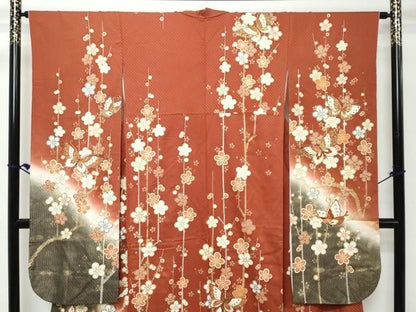 平和屋着物●豪華振袖　花蝶文　暈し染め　金彩　正絹　逸品　DABK0896ud