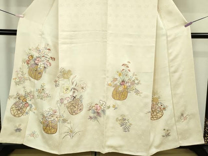 平和屋本店●極上　訪問着　駒刺繍　花篭　鳥の子色地　金彩　伊と幸　三越扱い　反端付き　逸品　未使用　DZAB5820kh6