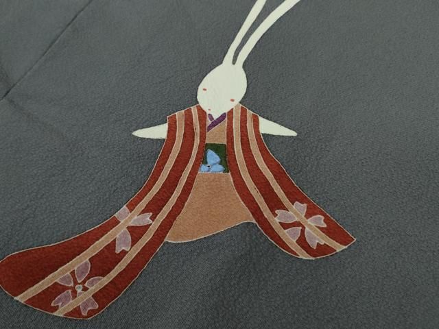 平和屋本店∞極上　世界的人形師　辻村寿三郎　ジュサブロー　道中着　ロング丈　刺繍　花兎　伊と幸　灰色地　反端付き　逸品 DZAB7514kh6