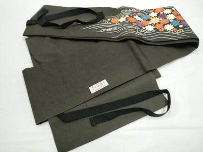平和屋着物●塩瀬　つけ帯　流水花文　黒地　金彩　正絹　逸品　CABN8100hy
