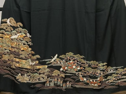 平和屋着物■豪華黒留袖　駒刺繍　流水飛鶴松文　金彩　鈴乃屋扱い　正絹　逸品　CABN9203ua