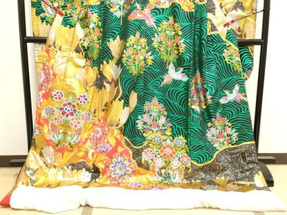 平和屋本店●色打掛　お引きずり　和装　婚礼　結婚式　花嫁　神社挙式　向かい鳥花文　金銀彩　逸品　DABL4314cd