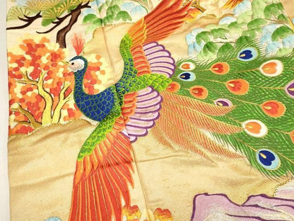 平和屋本店●色打掛　お引きずり　和装　婚礼　結婚式　花嫁　神社挙式　駒刺繍　孔雀花文　金銀糸　逸品　DABL4312cd