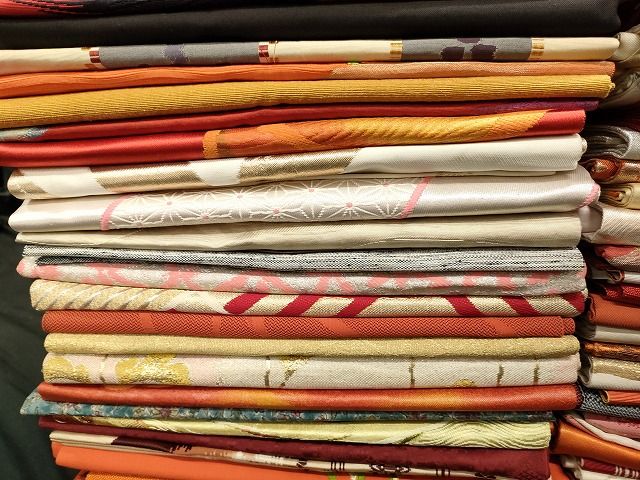 平和屋本店■名古屋帯 まとめて100点 尾長鳥 鳥 蝶 辻が花 更紗 花柄 手描き 駒刺繍 刺繍 金銀糸 など 未使用品あり 全て正絹 ppp0067
