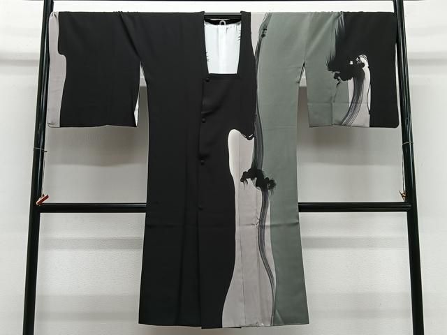 平和屋着物＃道行コート　抽象文様　黒地　ロング丈　正絹　逸品　CABN9415ua