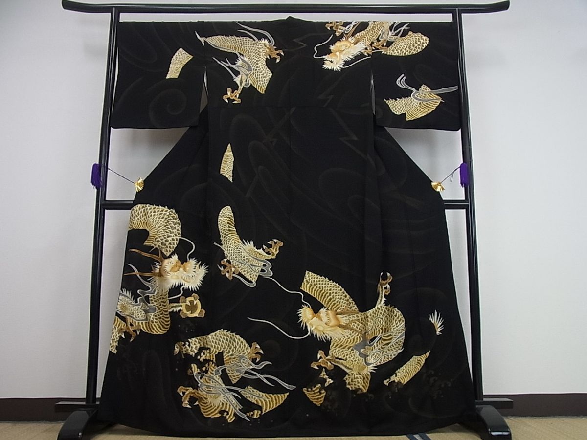 平和屋本店●極上　訪問着　総手刺繍　龍　黒地　金糸　逸品3s629