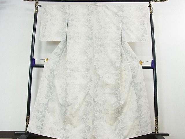 平和屋本店■極上 白泥染の第一人者・絣の魔術師 恵積五郎 本場大島紬 白恵泥 恵大島織物謹製 草葉シルエット 未使用 3kh1890 - 平和屋