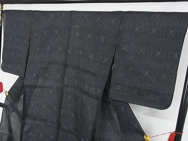 期間限定セール30％off■極上　夏物　重要無形文化財　本場宮古上布　花唐草菱文　着丈159cm　裄丈65cm　苧麻　逸品　3kk3364