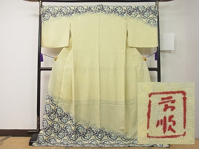 平和屋本店●最高級 城間栄順 本場琉球紅型 訪問着 すずらん 淡黄色地 逸品3s20338