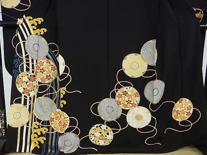 平和屋本店■極上　創業460年・千總　振袖　駒刺繍　鏡裏文　黒地　金彩　高島屋扱い　逸品　DZAA1315kh4 - 平和屋