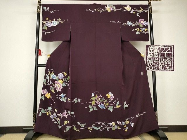 平和屋本店■極上　創業460年・千總　訪問着　花唐草文　金彩　高島屋扱い　黒鳶色地　正絹　逸品　KAAA1656kk4 - 平和屋