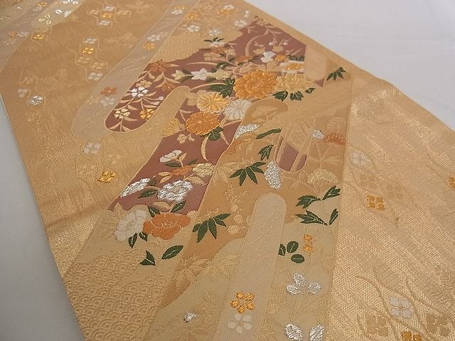平和屋着物■六通柄袋帯 唐織 霞取草花文 金銀糸 正絹 逸品 A-pf4757