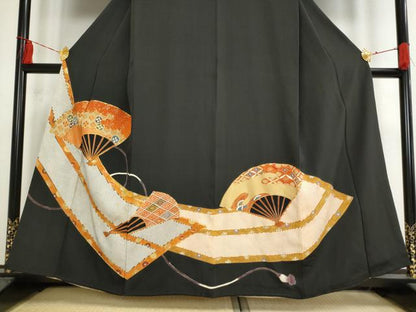 平和屋着物■豪華黒留袖　駒刺繍　鮮明吉祥花文　金彩　正絹　逸品　AAAL2613cg