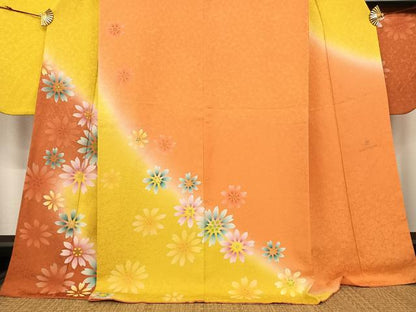 平和屋着物●クレージュ　振袖　舞花文　暈し染め　正絹　逸品　AAAM6004ph