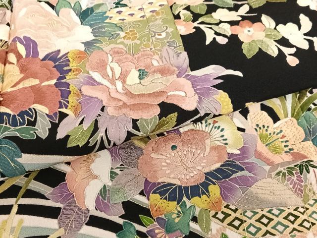 平和屋着物●豪華黒留袖 作家物 刺繍 檜扇扇面枝花文 金糸 正絹 逸品 AAAM6820ph