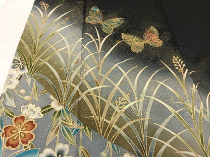 平和屋着物●染色作家 斉藤三才 黒留袖 寿光織 舞蝶花文 暈し染め 金彩 正絹 逸品 AAAQ0230np
