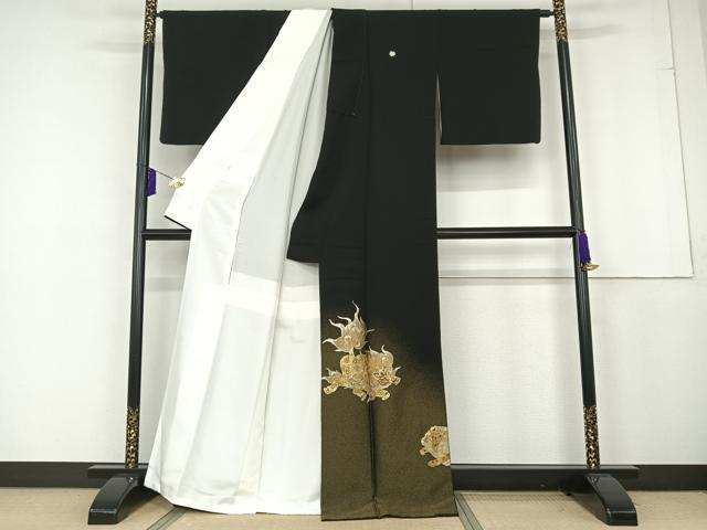 平和屋着物●伝統金彩工芸士　三蔵章三　黒留袖　寿光織　刺繍　唐獅子　金糸　正絹　逸品　AAAQ0665np