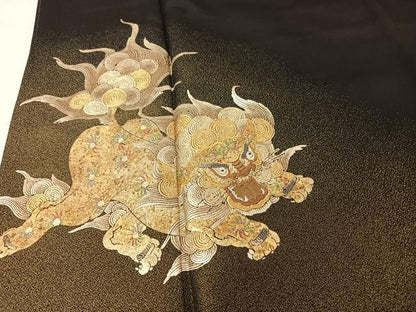 平和屋着物●伝統金彩工芸士　三蔵章三　黒留袖　寿光織　刺繍　唐獅子　金糸　正絹　逸品　AAAQ0665np