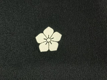 平和屋着物■豪華黒留袖　作家物　駒刺繍　舞鶴文　金彩　正絹　逸品　AAAR7778jh