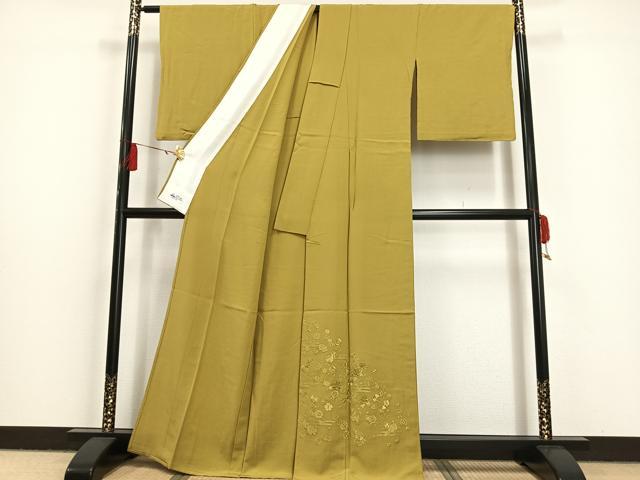 平和屋着物▽付下げ 単衣 中国三大刺繍 汕頭刺繍 スワトウ刺繍 草花文 芥子色 やまと誂製 正絹 逸品 AAAS1450oa