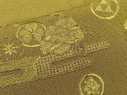 平和屋着物▽付下げ 単衣 中国三大刺繍 汕頭刺繍 スワトウ刺繍 草花文 芥子色 やまと誂製 正絹 逸品 AAAS1450oa