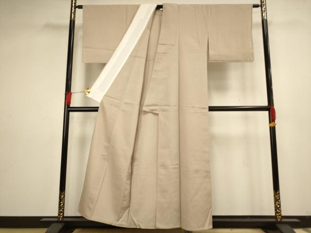 平和屋着物▽上質な色無地 単衣 白橡色 お召縮緬 正絹 逸品 AAAS4930fy