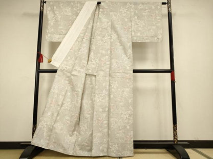 平和屋着物▽本場大島紬 単衣 白大島 120亀甲 唐草花文 正絹 逸品 AAAS4957fy