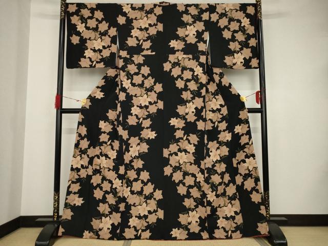 平和屋着物●上質な小紋　花尽し　ユリ　黒地　金彩　正絹　逸品　AAAS6705ck