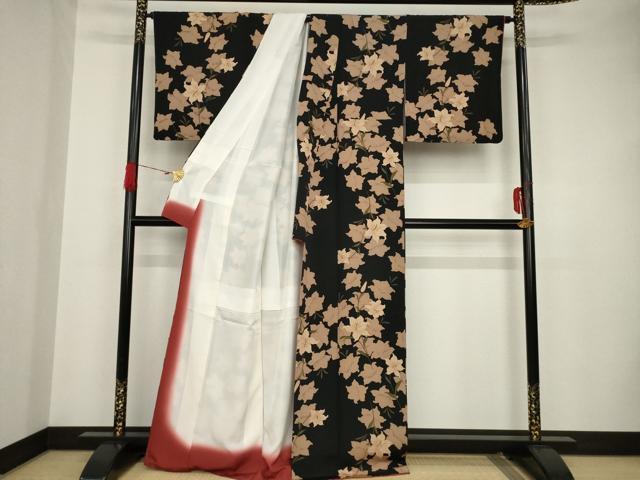 平和屋着物●上質な小紋　花尽し　ユリ　黒地　金彩　正絹　逸品　AAAS6705ck