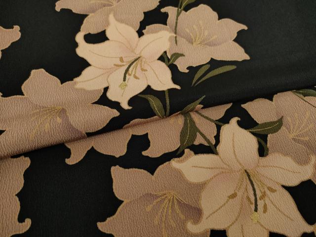 平和屋着物●上質な小紋　花尽し　ユリ　黒地　金彩　正絹　逸品　AAAS6705ck