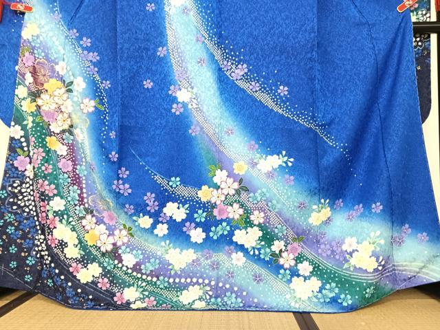 平和屋着物●豪華振袖・長襦袢(袷)セット 駒刺繍 舞桜 金彩 金通し地 正絹 逸品 未使用 AAAT0233zg