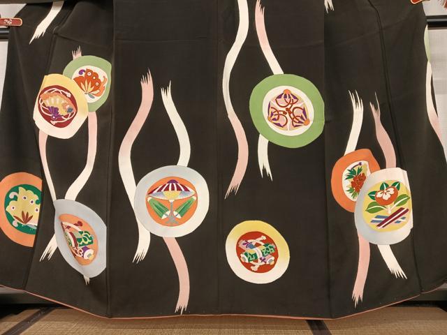 平和屋着物●アンティーク 大正ロマン 小振袖 二尺袖 花蝶丸文 黒地 正絹 逸品 AAAT0533zg