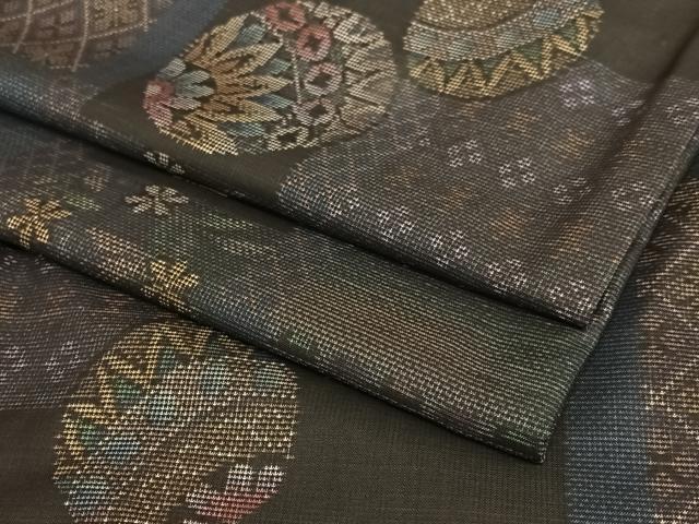 平和屋着物●本場大島紬　9マルキ　市松花文　正絹　逸品　AAAT0588zg