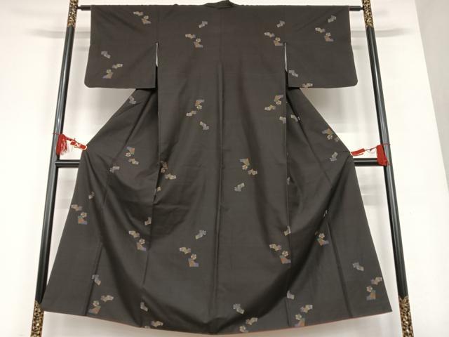 平和屋着物●本場大島紬　9マルキ　地空　舞花文　黒地　正絹　逸品　AAAT0604zg