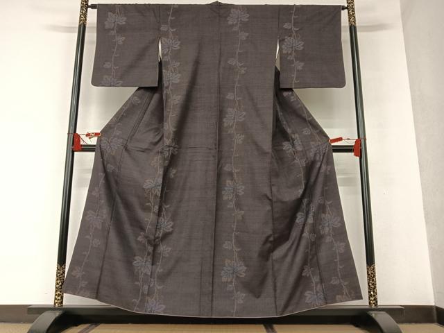 平和屋着物●結城紬 100亀甲 葡萄蔦の葉文 飛び亀甲柄 正絹 逸品 AAAT0645zg