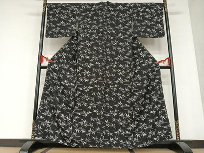 平和屋着物●上質な小紋 笹文 黒地 正絹 逸品 AAAT0652zg