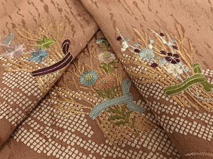 平和屋着物●創業460年・千總 色留袖 刺繍 柴垣に花 三越扱い 正絹 逸品 AAAT0680zg
