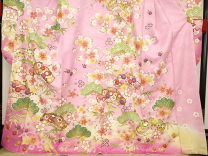 平和屋着物●豪華振袖 駒刺繍 松竹梅吉祥花文 暈し染 金彩 正絹 逸品 AAAT0920ck