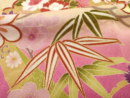 平和屋着物●豪華振袖 駒刺繍 松竹梅吉祥花文 暈し染 金彩 正絹 逸品 AAAT0920ck