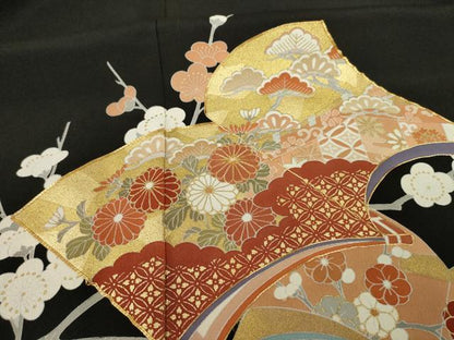 平和屋着物●創業460年・千總　黒留袖　駒刺繍　冊子花文　金彩　正絹　逸品　AAAT2234ck